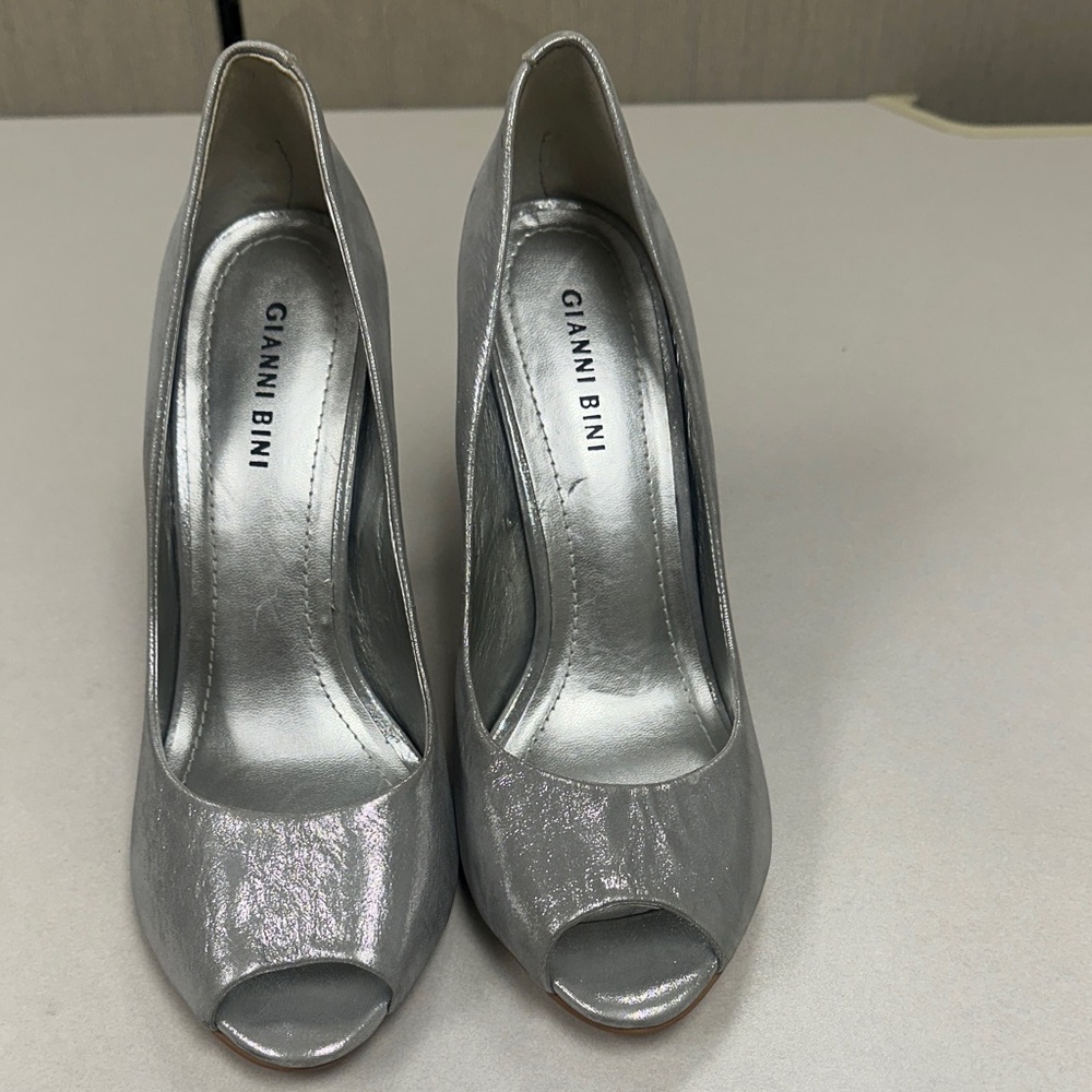 Gianni Bini Shoes Silver Glitter Heels leather Size US 10M